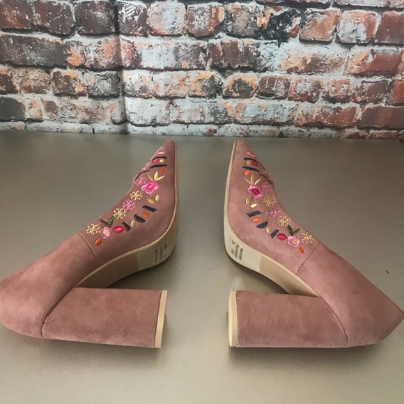 Floral Suede Pointy Block Heels - Picture 5 of 6